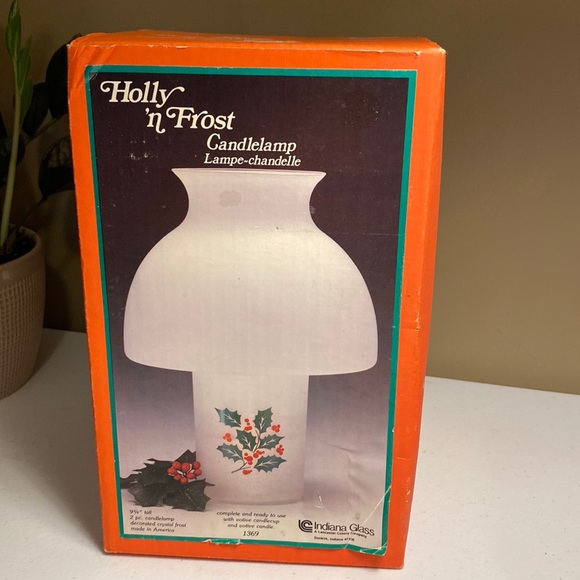 🎄🎄🎄 Holly and Frost Candlelamp - Picture 2 of 8